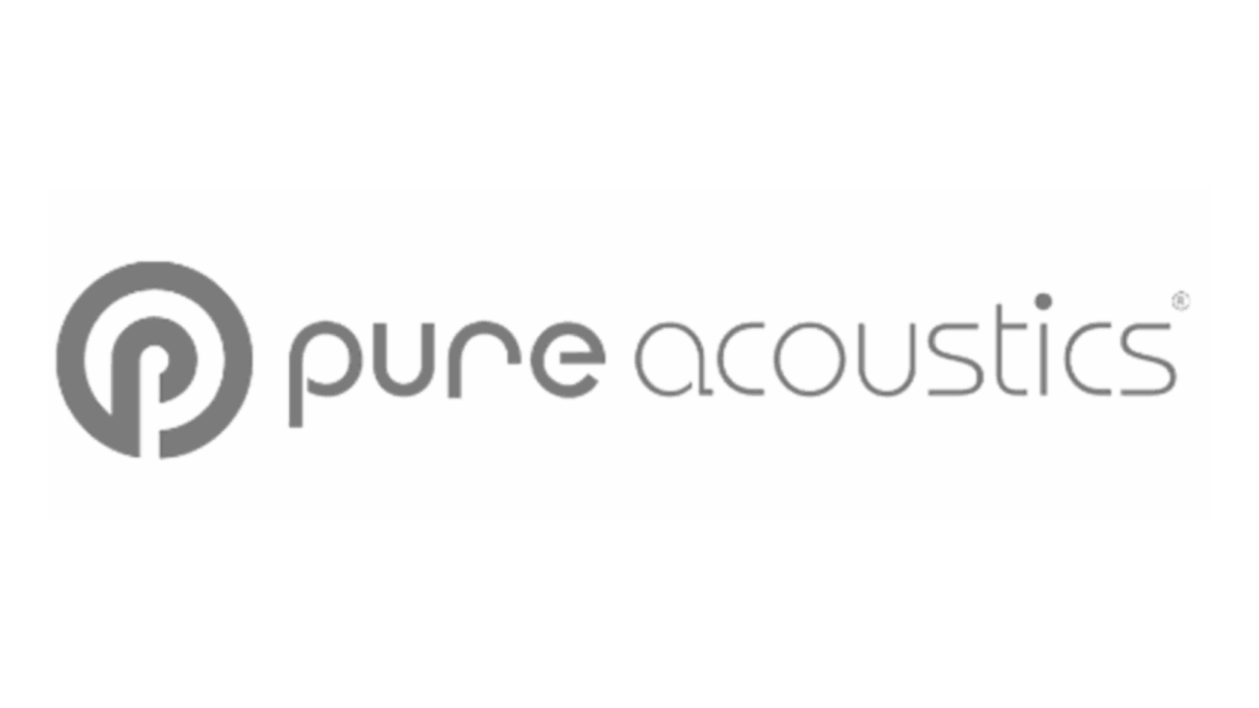 Logotipo da marca Pure Acoustics em traços finos e minimalistas sobre um fundo preto. À esquerda, um ícone circular composto por linhas que formam a letra "P". À direita, a tipografia com o nome "pure acoustics" em caixa baixa e o símbolo de marca registrada ao final.